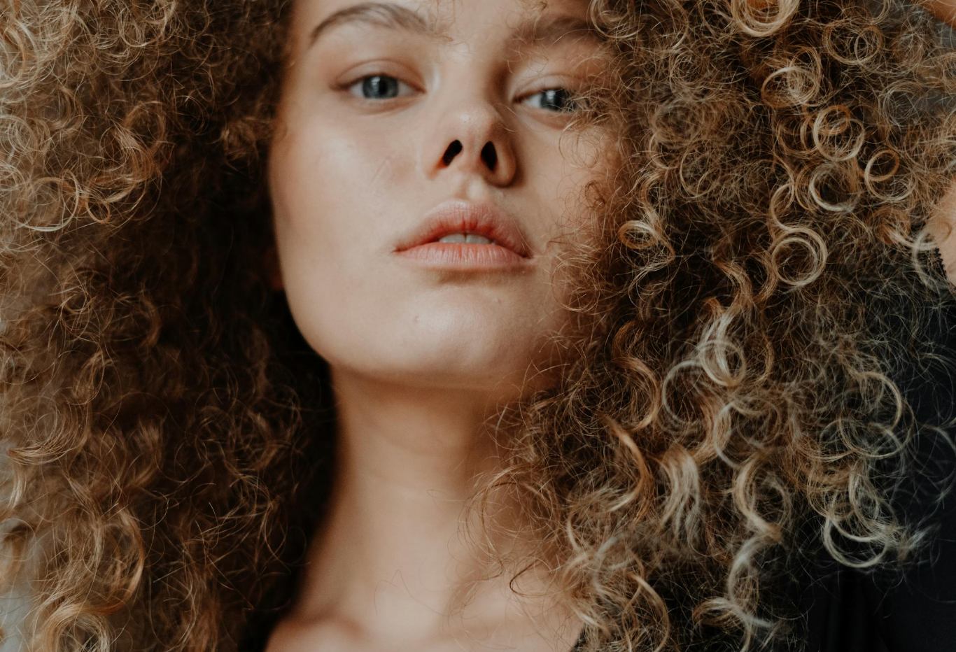 10 tips om je haar dikker te laten lijken